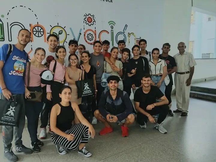 DirecciónDeFormaciónUPRio (@dgfp_upr2025) on Twitter photo La FEU de la <a href="/oficial_upr/">UPR Cuba Oficial</a> es un ejemplo de jóvenes valiosos con marcado sentido de pertenencia por #PinardelRio y #Cuba.
Son #GenteQueSuma La FEU de la <a href="/oficial_upr/">UPR Cuba Oficial</a> es un ejemplo de jóvenes valiosos con marcado sentido de pertenencia por #PinardelRio y #Cuba.
Son #GenteQueSuma