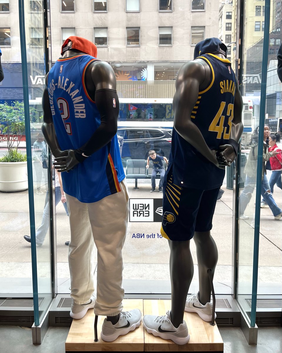 NBASTORE's tweet image. Get GAME 7 READY 🚨🏆
The #NBAFinals presented by @YouTubeTV tips off TONIGHT at 8:00pm/et on ABC!