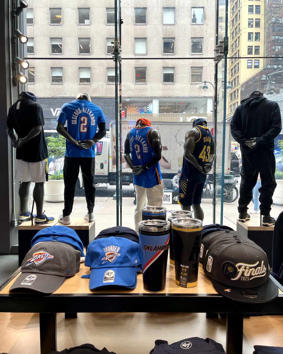 NBASTORE's tweet image. Get GAME 7 READY 🚨🏆
The #NBAFinals presented by @YouTubeTV tips off TONIGHT at 8:00pm/et on ABC!