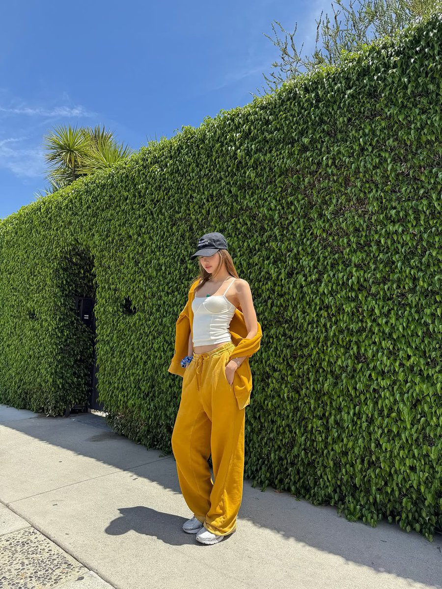 🍋🍋🍋🍋

#LISA #LALISA <a href="/wearelloud/">LLOUD</a> #리사 #ลิซ่า