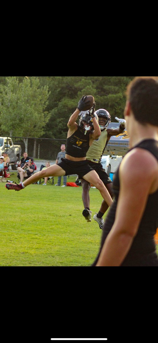 Some action shots from the Mandeville 7 on 7 this weekend! #SWARM