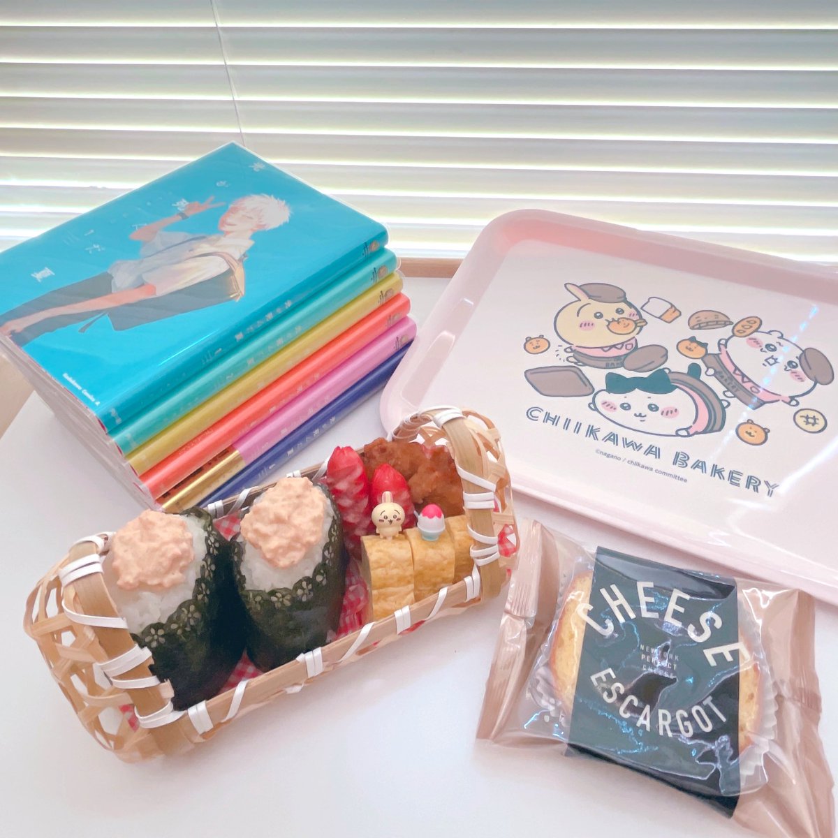 sky_hima26's tweet image. 日曜日こんにちは♡ຼ🧸𓂂◌

今日は家事をやっつけて
涼しいおウチで漫画とネトフリᴅᴀʏ♪̆̈📚🎥ˎˊ-

だらだらのおともにおにぎり弁当作った❣️
🍙具材は最近ハマってる『鮭の柚子胡椒マヨ』

#ニューヨークパーフェクトチーズ🧀の
チーズエスカルゴをおやつに⋯♡🧁⋆*

#お弁当記録 #楽たま生活🐣ྀི