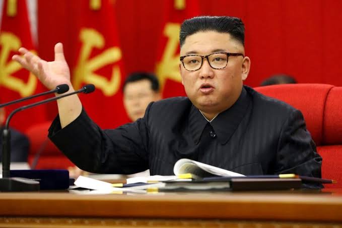 🚨 ÚLTIMA HORA: KOREA del NORTE está DISPUESTA a PROPORCIONAR armas NUCLEARES a IRÁN.

¡IRÁN NO ESTÁ SOLA!