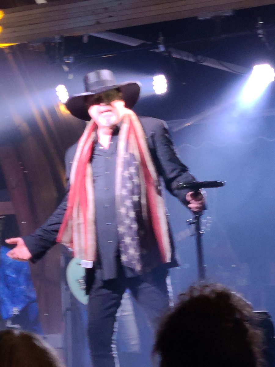 ashkicker89's tweet photo. Montgomery Gentry was an amazing show the other night. https://t.co/b1GDqq2gmd