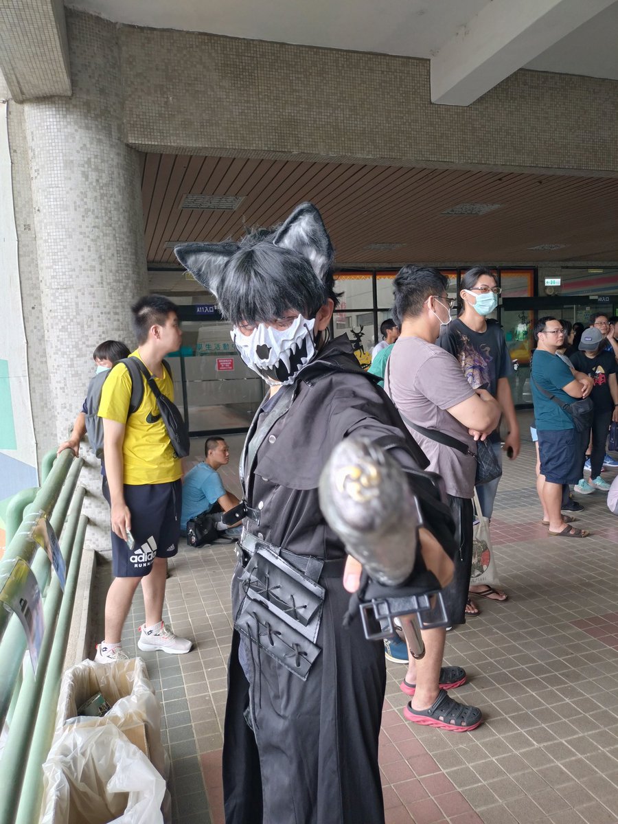 有朋友的委託 
<a href="/randyFAL50/">血戰</a>