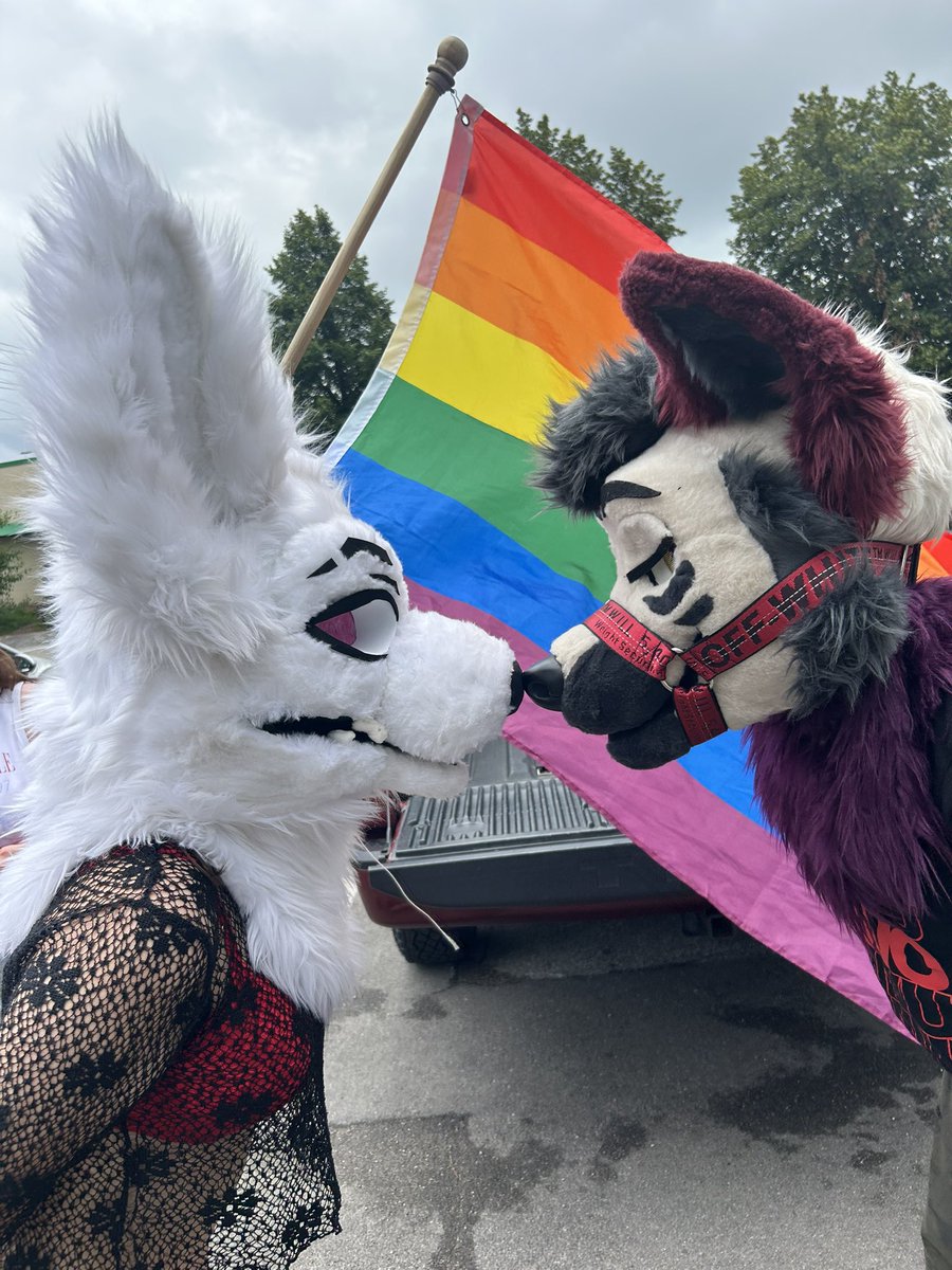 Slaphappy_23's tweet image. Actually fuck my last post MY GF IS HOT FN!!!