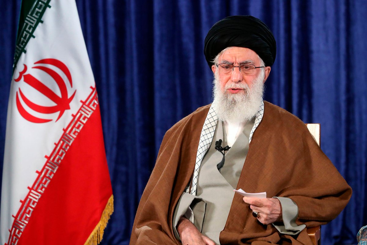URGENTE: El líder Supremo de Irán, el Ayatolá Ali Khamenei le declara la guerra a Estados Unidos y ordena cerrar el Estrecho de Ormuz por donde pasa el 30 % del petróleo mundial.
El Ayatolá también ordena atacar las bases de EE.UU en Bahrein, Irak, Qatar y los Emiratos Árabes.