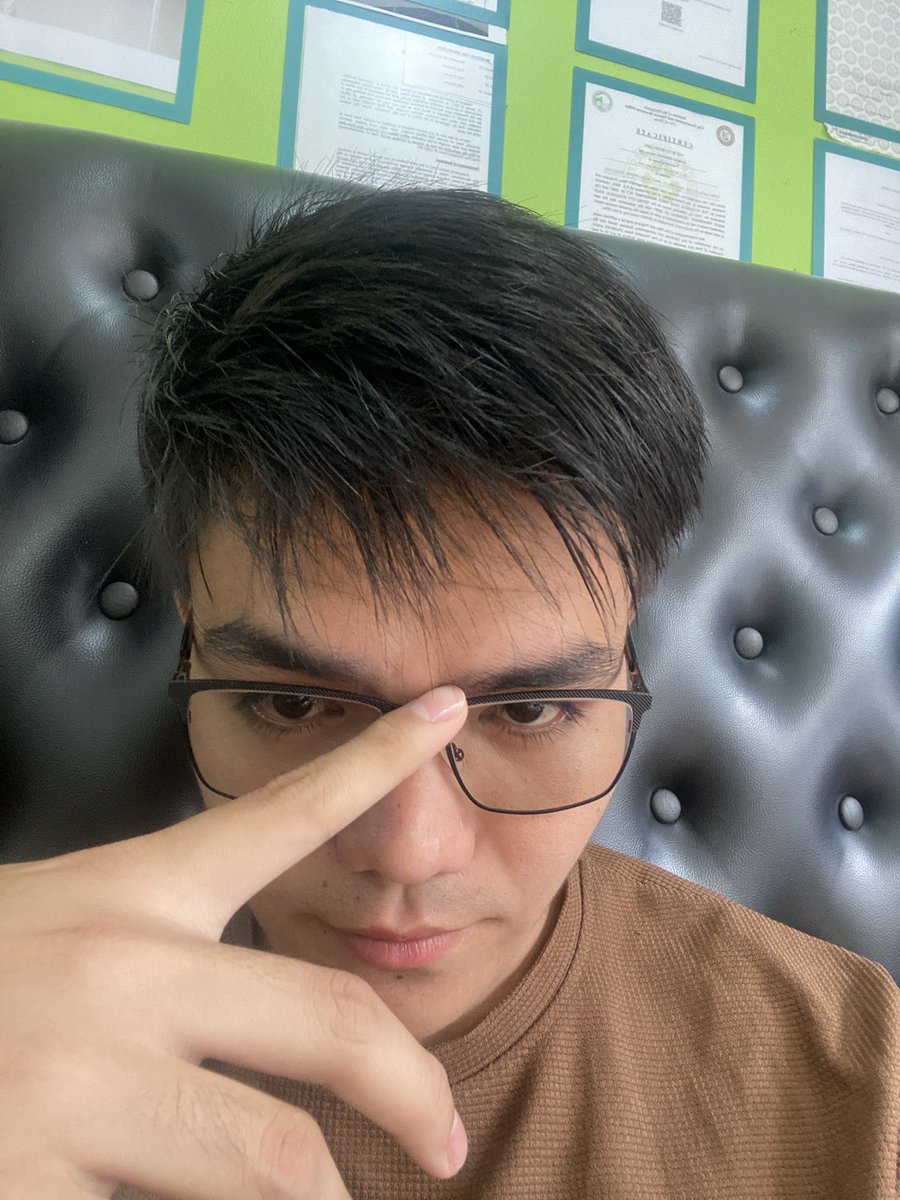 serjaelo's tweet photo. dili na ni pang-fashion—tinood na jud ni! Love your eyes 🫶 

#executiveoptical #LoveYourEyes https://t.co/7NOQaM7dIj