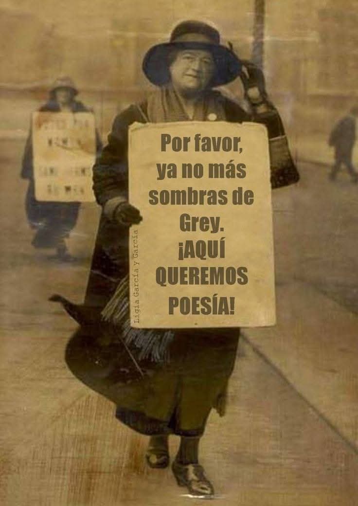 Apareces en cada linea, en cada 
 letra, con un silencio atronador...

#CementerioDelAlma