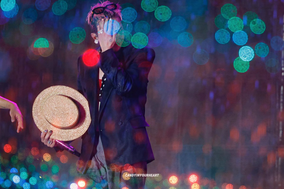 candyinuheart's tweet image. 빗물과 조명이 하나가 된 순간
#지드래곤 #GDRAGON #권지용
#GD