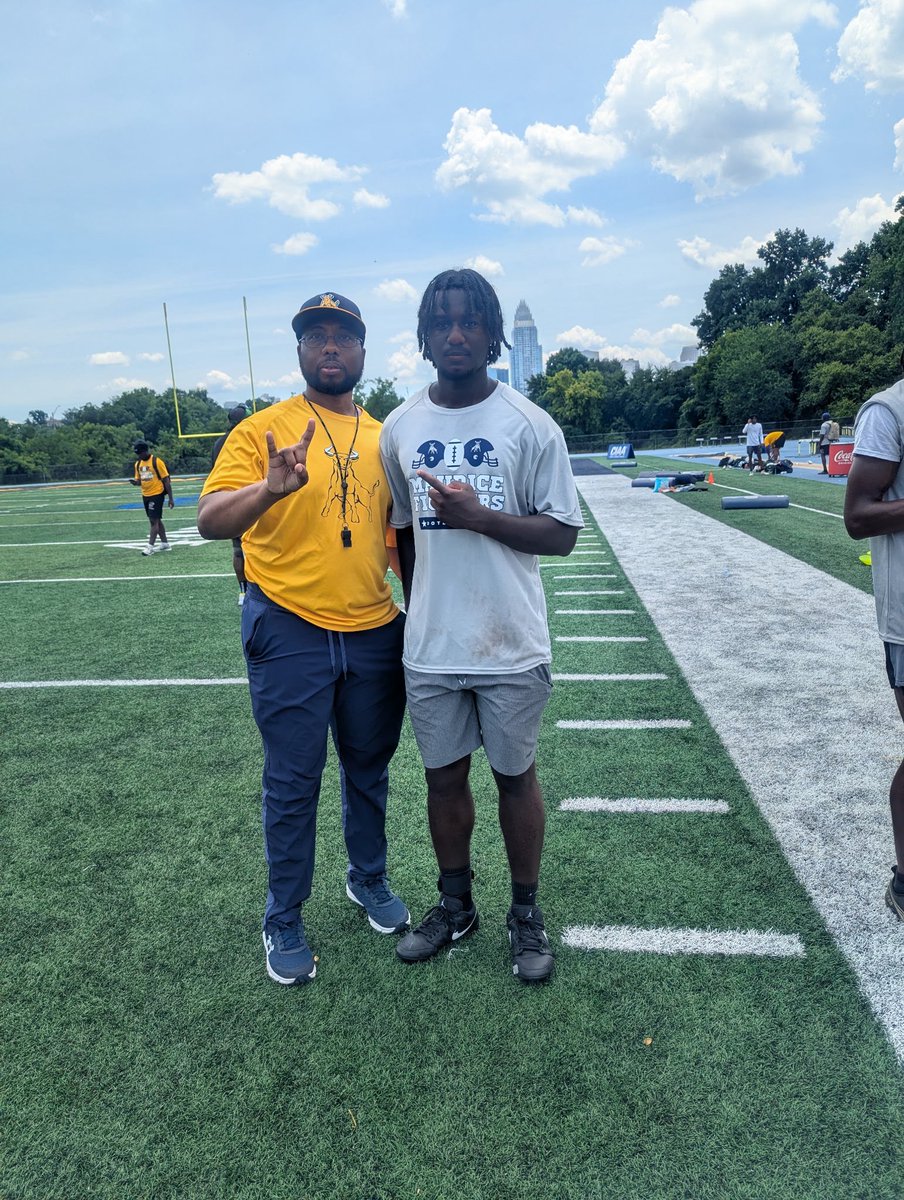Josh Booth (@joshbooth_4) on Twitter photo Thank you <a href="/CoachBowser2/">David Bowser</a>! Had a great day today and learned a lot during camp! Hope to be back! <a href="/cvhsftbl/">Cleveland Football</a> <a href="/919recruits/">919recruits</a> <a href="/cvhsftbl/">Cleveland Football</a> <a href="/EC_Select/">EAST COAST SELECT</a> <a href="/wco70mack/">WCO70 Sports</a> Thank you <a href="/CoachBowser2/">David Bowser</a>! Had a great day today and learned a lot during camp! Hope to be back! <a href="/cvhsftbl/">Cleveland Football</a> <a href="/919recruits/">919recruits</a> <a href="/cvhsftbl/">Cleveland Football</a> <a href="/EC_Select/">EAST COAST SELECT</a> <a href="/wco70mack/">WCO70 Sports</a>