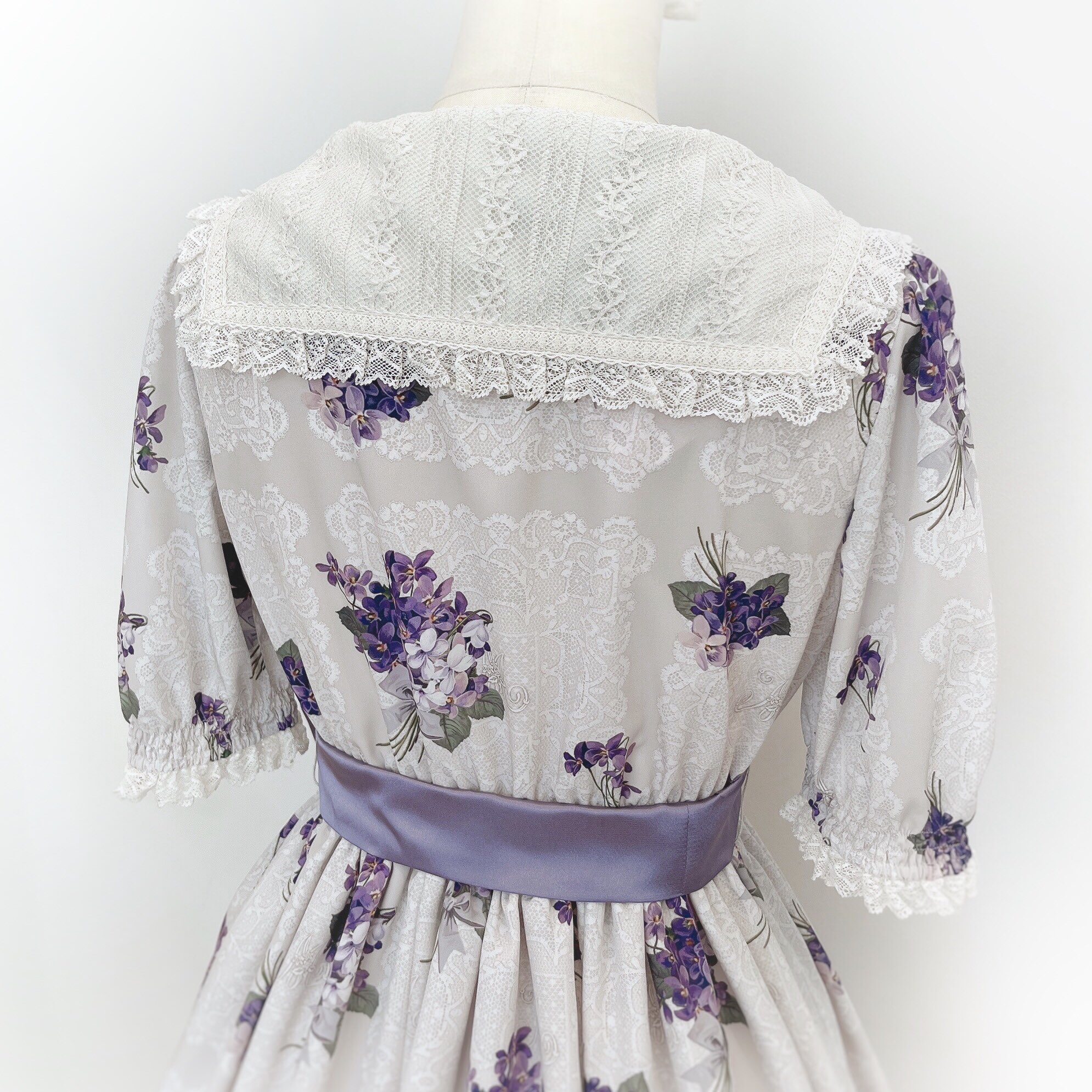 深澤翠×Melody BasKet「Violet laceシリーズ」他、発売