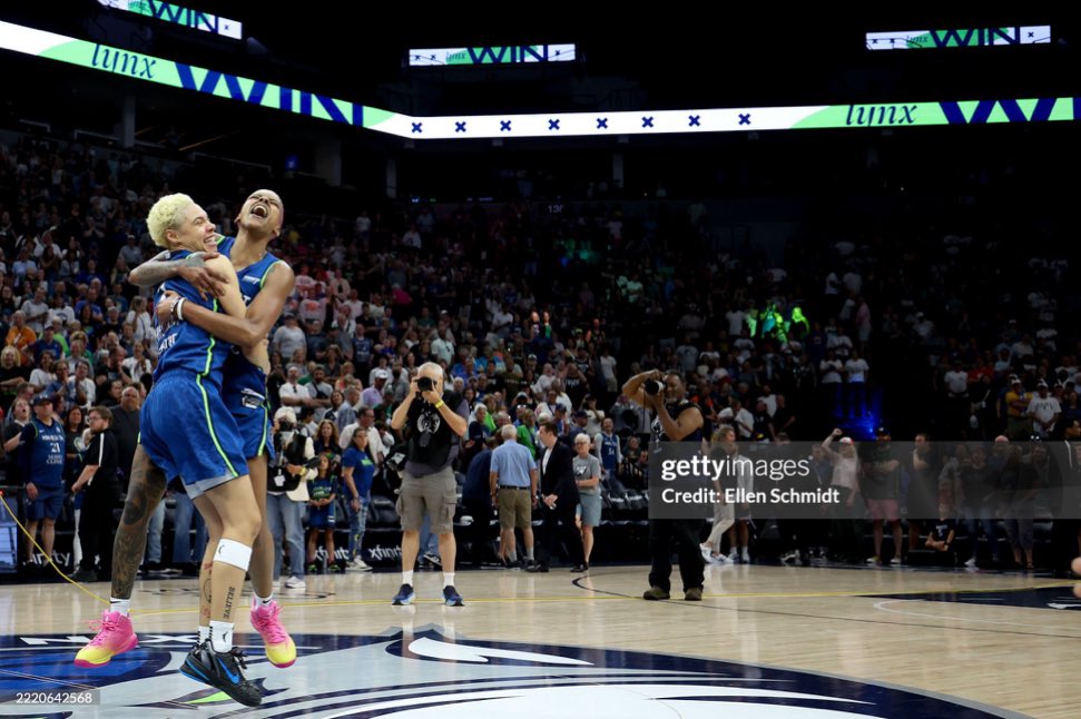 Courtney and Natisha are the Jaden and Naz besties of the Lynx