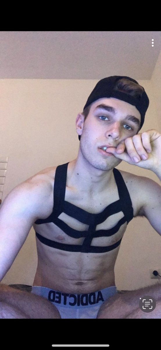 LiarPeeves's tweet photo. Je m’occupe de qui ? #Gay #Bondage #BDSM #GayMaster https://t.co/8yvi9zOqTa
