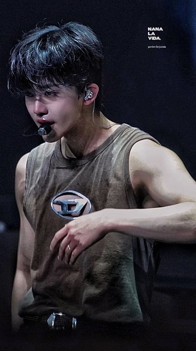 : 美 (@xchucooe) on Twitter photo 