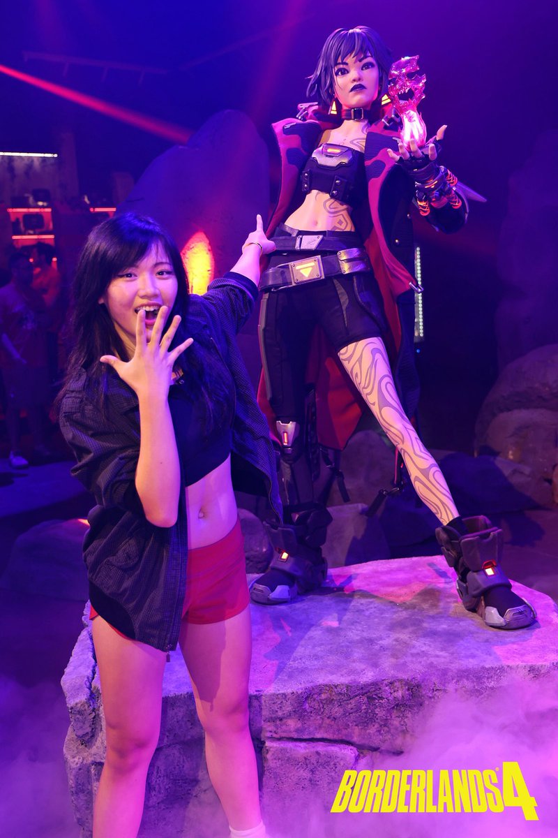 NO WAY ITS LILITH FROM BORDERLANDS I LOVE HER