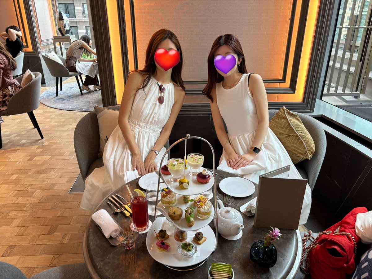 yuyu47810367184's tweet image. 先日、姉に誘ってもらって麻布台のJanuに行ってきました☕️天井高くて東京タワーも眺められる空間が素敵！紅茶やスコーンはリピートはないかも、、(小声)でもやっぱり空間が作りが素敵でそれでもまた行きたーい！！