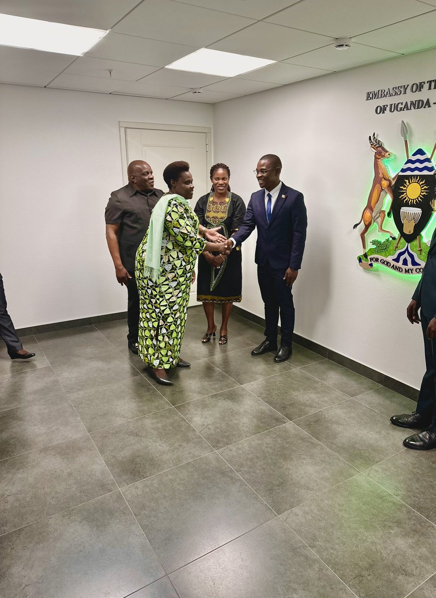 MukiibiOsman's tweet photo. Honored to welcome Her Excellency, Vice President of Uganda, Hon Maj Jessica Alupo @jessica_alupo , during her visit to Moscow for bilateral meetings with her counterparts. Had the opportunity to meet with her on behalf of all Ugandans living in Russia, sharing their concerns and challenges. She listened attentively and took immediate action on some of the issues raised, demonstrating her commitment to her people. We are extremely grateful for her swift response and dedicated leadership. Proud to serve our community and represent Uganda’s interests abroad. 🇺🇬🤝 

#ForGodAndMyCountry #UgandaInRussia #Diplomacy #Leadership