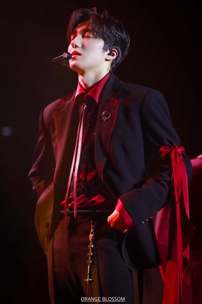 orangeb117's tweet photo. 250621 LOVE DAWN

🔥                                    🫧

#찬희 #강찬희 #CHANI #SF9
#LOVE_DAWN https://t.co/pvyr8TkbKK