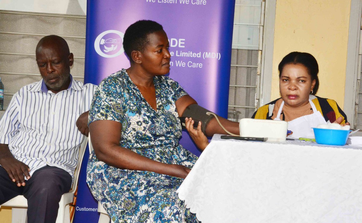 Rotary_Bugolobi's tweet photo. 186 people were tested for Blood Pressure and Diabetes, in the health screening camp in Bugolobi &amp; Kitintale markets in Nakawa Division. The quarterly programme was launched by PDG @MwanjesStephen Kudos President @ben_prof  #ServiceAboveSelf #MagicofRotary #Unite4Good https://t.co/NNU5ShAMQK