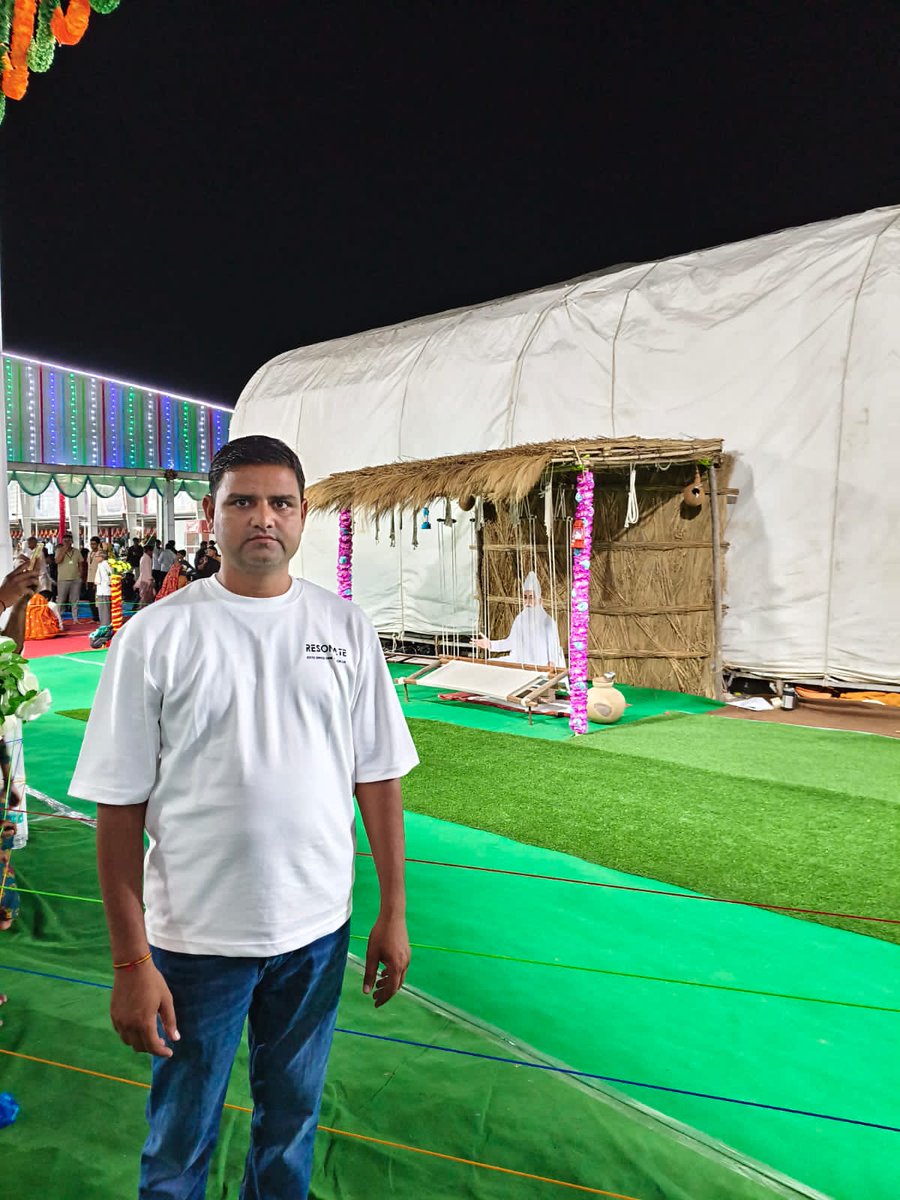 MuthreshChechi's tweet photo. सत साहेब
📍satlok aashram sojat https://t.co/CrCUUvdi7v