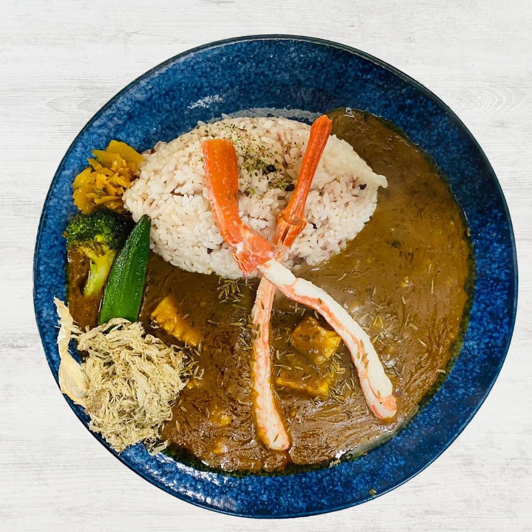 tsuideni_asoco's tweet photo. 【夜のごはんは決まった？🍛】

＼今日だけの贅沢カレー🦐／

限定【シーフードカレー】は、
魚介の旨みがとけ込んだスペシャル仕様✨

日曜の夜ごはん、ワヤっと盛り上げます🔥 https://t.co/OoNu1L0L0w