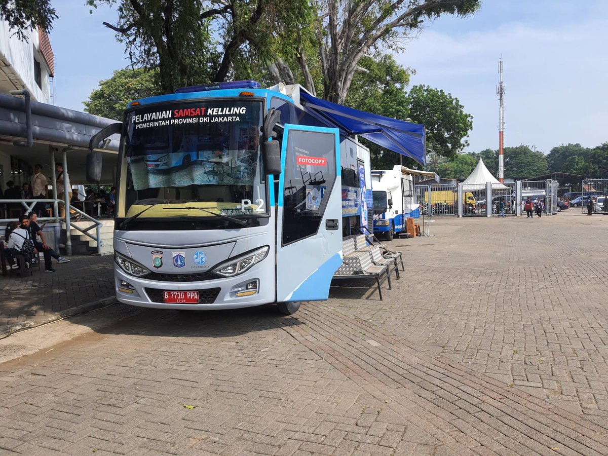 TMCPoldaMetro's tweet photo. #SAMLING WILAYAH JAKARTA PUSAT
Hari : Senin, 23 Juni 2025
Lokasi :
▪️Lapangan Banteng, Jakpus.
▪️Halaman Parkir Samsat Pustara.
Jam Pelayanan :
▫️08.00 s.d. 14.00 WIB
Terima Kasih. https://t.co/EVa0wHcXlR