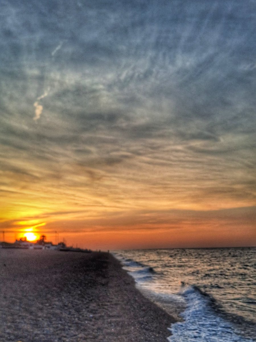 B dia <a href="/MeteoBarrufet/">Barrufet del temps</a> <a href="/meteocat/">Meteocat</a> <a href="/MeteoMauri/">MeteoMauri</a> <a href="/meteorac1/">Meteorologia RAC1</a> <a href="/meteomarccm/">Meteomar</a> <a href="/Cat_Meteo/">Catalunya Méteo</a> <a href="/aria_meteo/">ariadna corominas ☁️</a> <a href="/nestor_meteo/">Néstor Gómez</a> <a href="/TomasMolinaB/">Tomàs Molina</a> <a href="/SoniaPapell/">Sònia Papell</a> <a href="/SergiLoras/">Sergi Loras</a> <a href="/1967fct/">EL CLIMA EN TIEMPO REAL</a> <a href="/efojea1/">efojea</a> <a href="/javioru/">Javi Martinez</a>