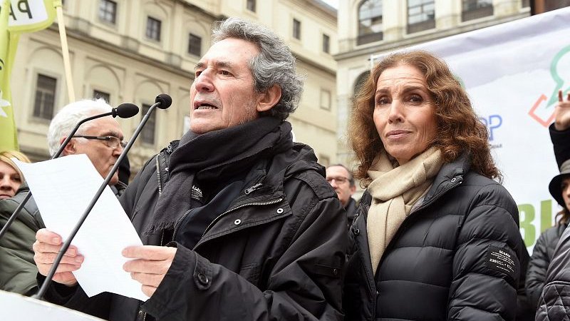 ¿Esta vez Miguel Ríos, Ana Belén, los Bardem y toda la purria apesebrada no van a hacer un Manifiesto contra la corrupción del gobierno?
¿Eh, farsantes?
Hay corrupción buena y corrupción mala. ¿No?
