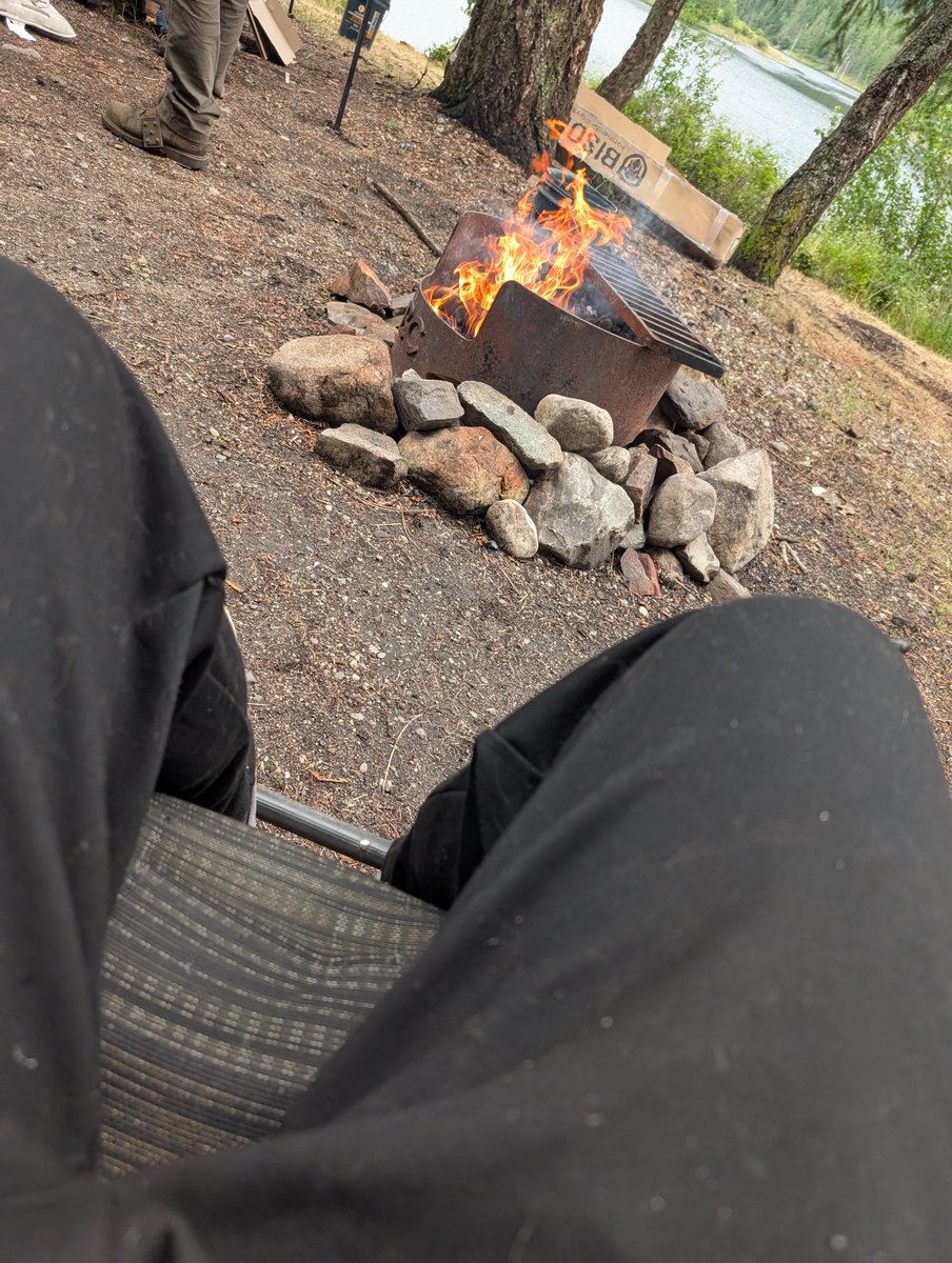 Nomzvt's tweet photo. Only 2 photos I took camping yesterday https://t.co/nPzvBYIXFM