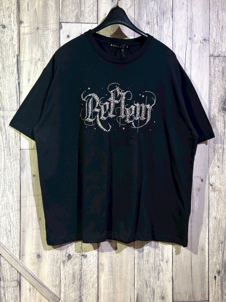 TRAVAS_LAX2's tweet photo. 【レフレム】

人気のラインストーンロゴTシャツや、サブカルにも地雷系にもあわせやすいカーゴパンツなど！

新作、再入荷アイテム多数入荷しております🌟

熱中症には気をつけてご来店ください🎶

#レフレム #トラヴァス #中性  #ぴえん系 #量産型 #地雷系 #自撮り #雰囲気 #天使界隈  #サブカル https://t.co/Cy5Gknmn5k