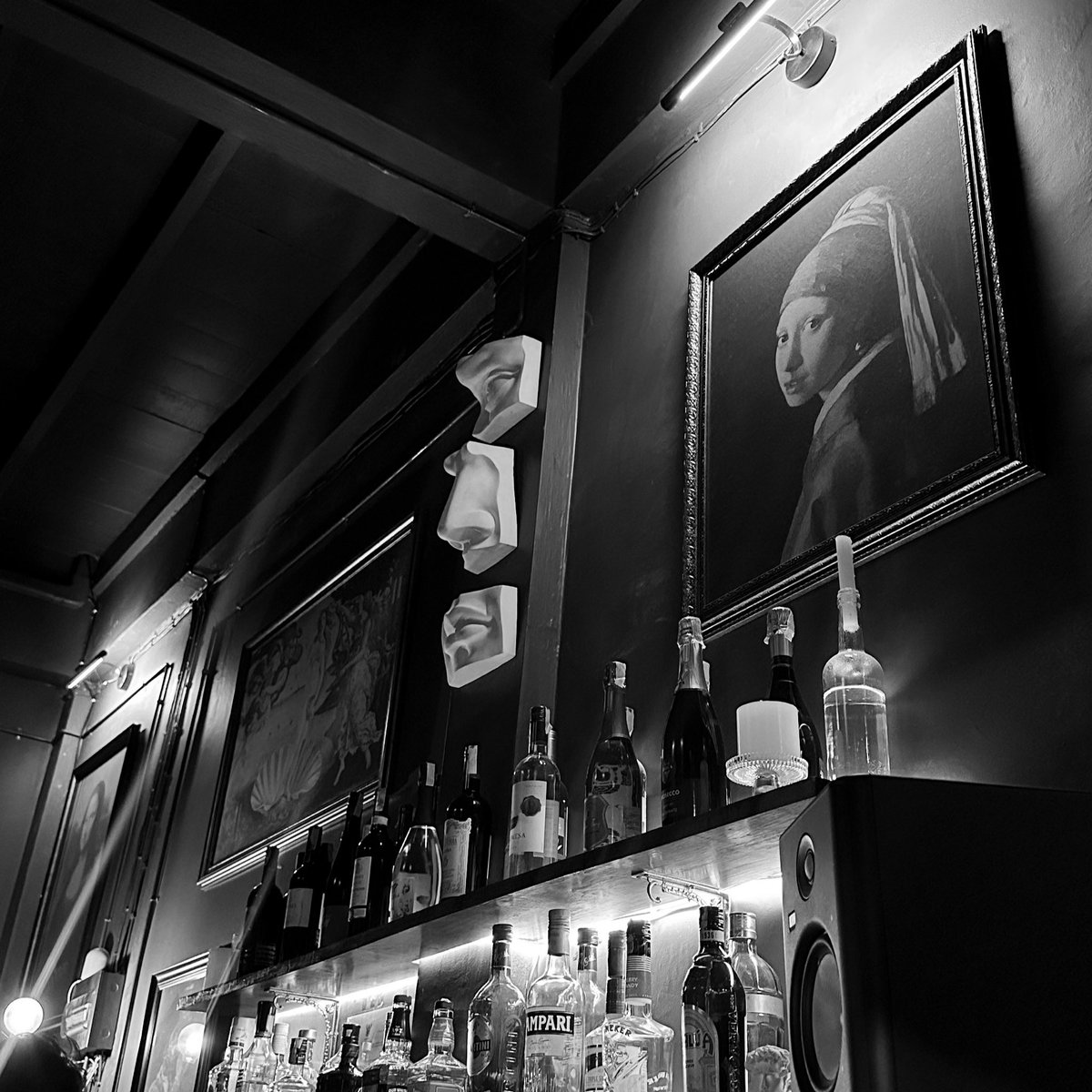 AXURA_____'s tweet photo. Gintonicaholic guys https://t.co/zXB4p24UAb