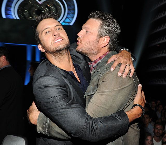 Today is National Kissing Day. 💋