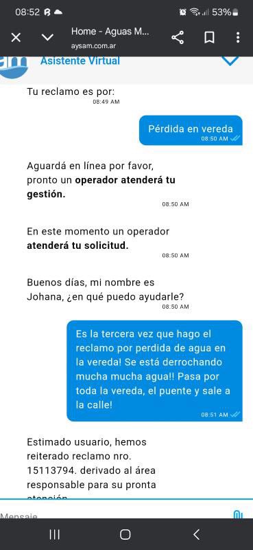 mnvadillo's tweet photo. 💧 Derroche de agua en plena crisis hídrica
Hace más de un mes que los vecinos reclaman una pérdida en la vereda. El agua corre por el puente y llega a la calle.
@AysamOficial no responde, pero si regás tu vereda… ¡te multan!
📍Reclamo N°15113794.
#Mendoza #AySAM #Agua https://t.co/IyrPFyGqzF