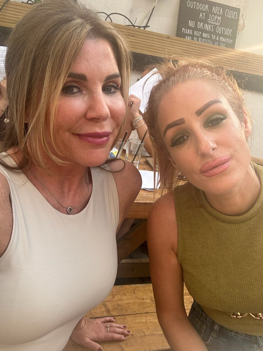 #Birthdaybrunch 🍾🥂🎉