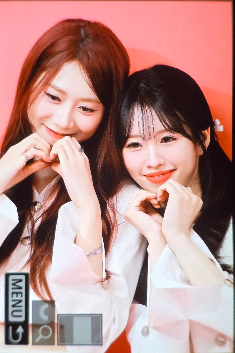 myBlueAria's tweet photo. 250621 TOKYO PRE2

💙🩵💙🩵

#아일리원 #ILY1 #アイリーワン 
#엘바 #ELVA #エルバ
#하나 #HANA #ハナ https://t.co/IkifBcGxz0