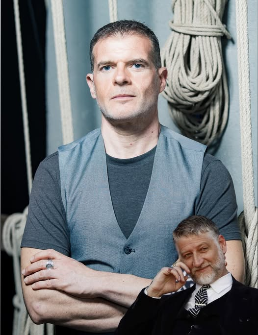 pierpi13's tweet image. Quello che stanno facendo a un artista e intellettuale come Stefano Massini è indegno e al tempo stesso degnissimo dell’idea misera di cultura da parte di questo governo e del ministro Giuli.
Il Teatro della Pergola di Firenze, di cui Massini è direttore artistico da gennaio,…