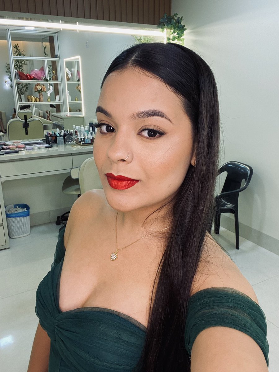 deerrmmr's tweet photo. 💋 https://t.co/T092Uxe0CA