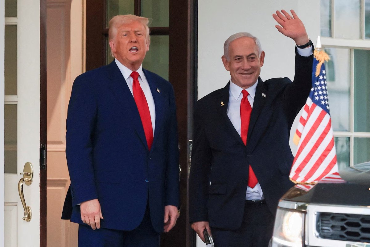 CarolineGlick's tweet photo. God bless @IsraeliPM! 
God bless @POTUS! https://t.co/AH7JiMgj82