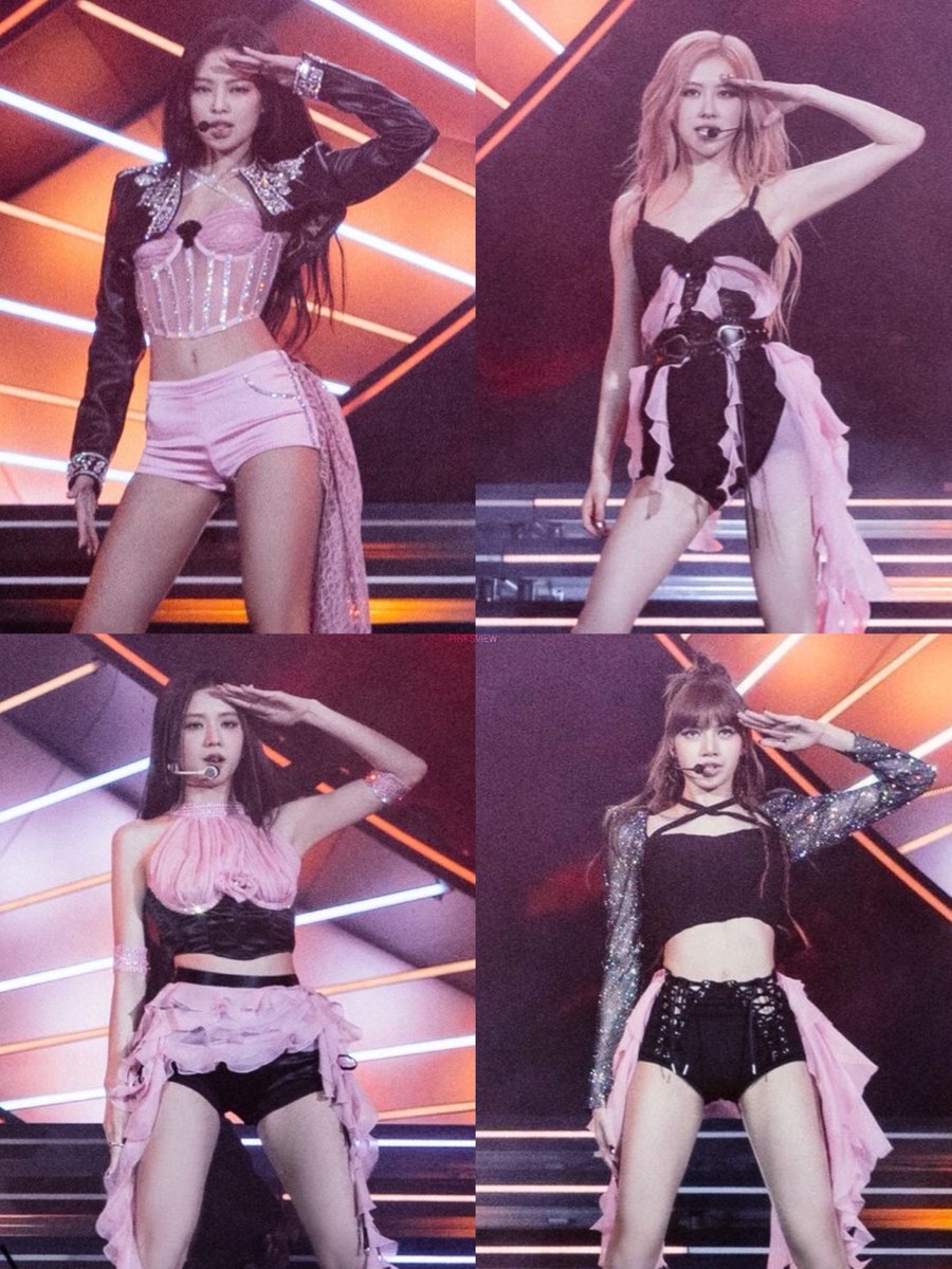 pinksview's tweet photo. BLACKPINK IS THE REVOLUTION. https://t.co/ZcaPpZ5fGw