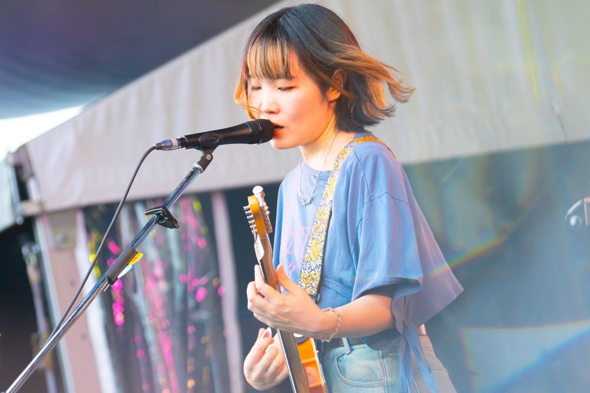 Talkie_official's tweet photo. サンキュー！YON FES！！

初出演ありがとうございました！

-SETLIST-
1.モブなりのカンフー
2.北上のススメ
3.許せ！服部(w/ KOUHEI)
4.Honey(カバー)
5.bloom
6.オシャレ大作戦
7.遠吠えのサンセット

📸 @akaikai_69 
#ネクライトーキー
#ヨンフェス https://t.co/2j4u4YJQuL