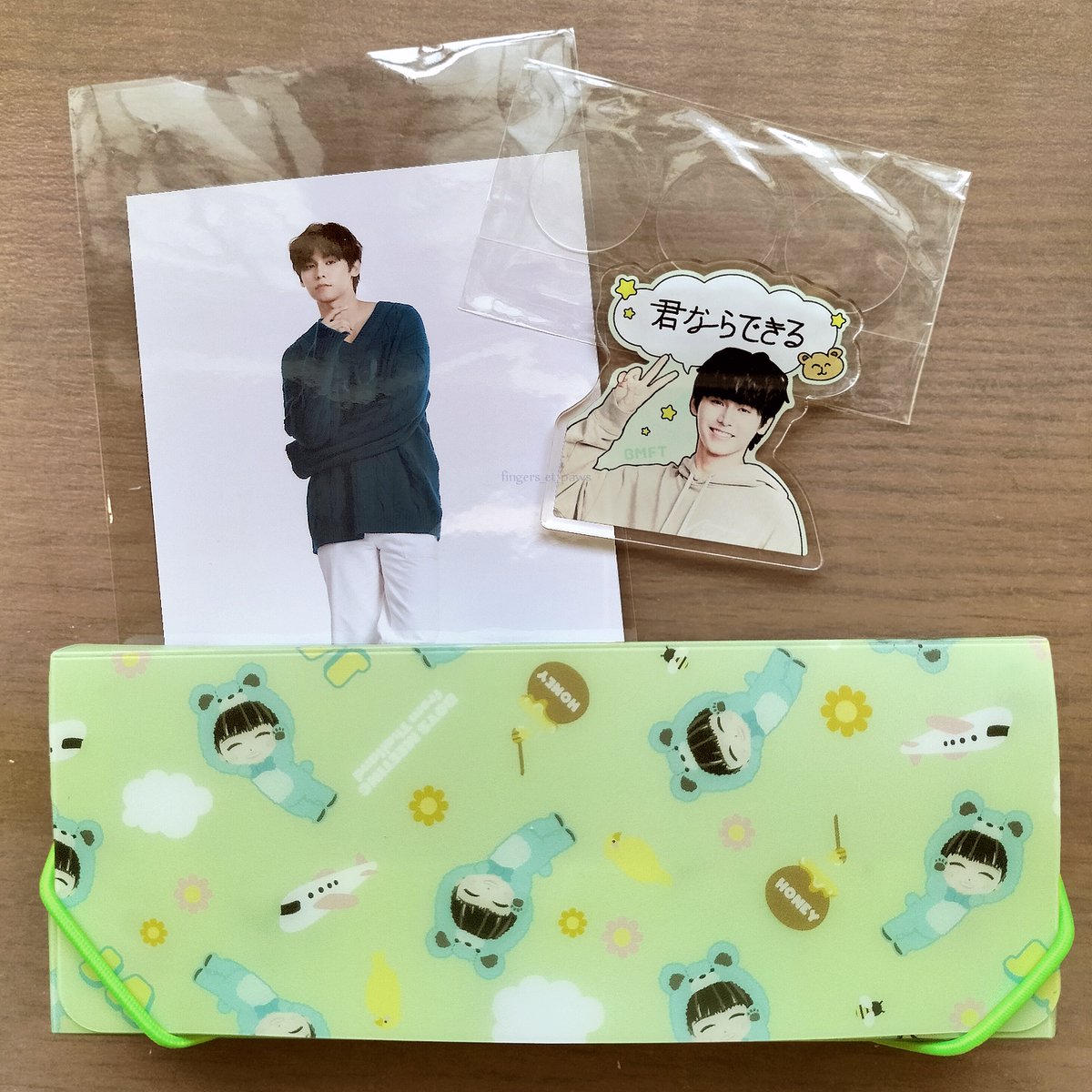 fingers_et_paws's tweet photo. 💚🧸🍯🦜🌼 ✈️
The pencil case is so cute, thank you #BMFT
#JaPhachara #จาพชร #TeddyJa #HoneyJa https://t.co/IferiVoxic