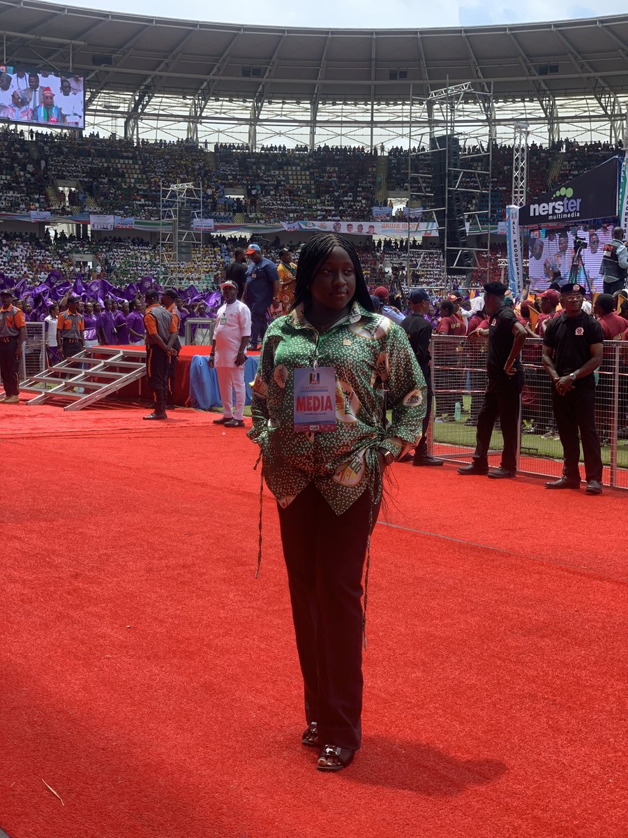 MaryEtim118816's tweet photo. A significant day in Akwa Ibom’s political journey.
The Governor @_PastorUmoEno’s grand reception into the APC drew leaders from across the country.
As a media practitioner, it was a privilege to witness and document it.✨
#GovernorUmoEno #AkwaIbom #MediaPerspective https://t.co/4svQ2FXigO