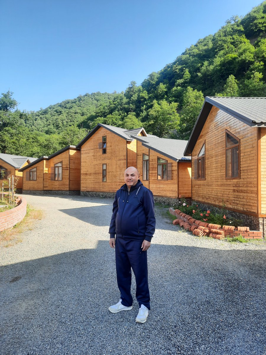 50
Əllini aşırdım, yüzə nə qaldı....