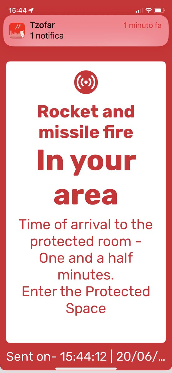 Ramiro_Escoto's tweet image. Suenan sirenas en #TelAvic, los ciudadanos reciben mensajes que tienen que ir a los refugios (Bunkers) algunos testigos confirman #Explosiones