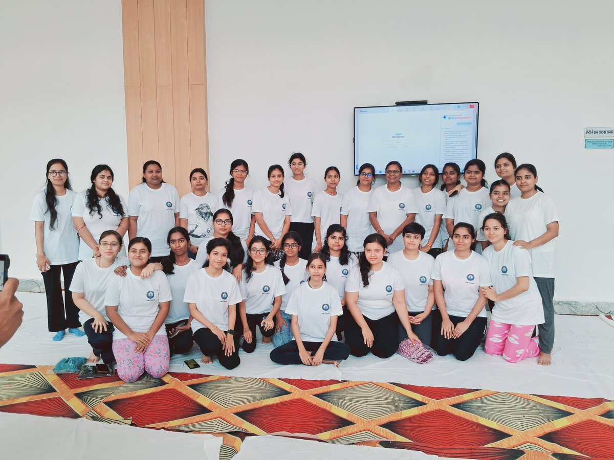 Yoga for one earth,one health 🌍💚
AIIMS Deoghar celebrated international yoga day 2025,graced by Honorable MP (Lok sabha) ,Dr Nishikant Dubey,as the chief guest.
Our Executive Director prof Dr Sourabh Varshney highlighting yoga's role in holistic well being.