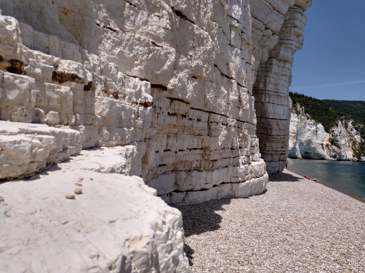 #Apulien - Die Küste des #Gargano: das Meer am Sporn Italiens 👉sonoitalia.de/die-kueste-des… <a href="/garganolab2_0/">Garganoismore</a> <a href="/CiaoNico/">Nicoletta De Rossi</a>