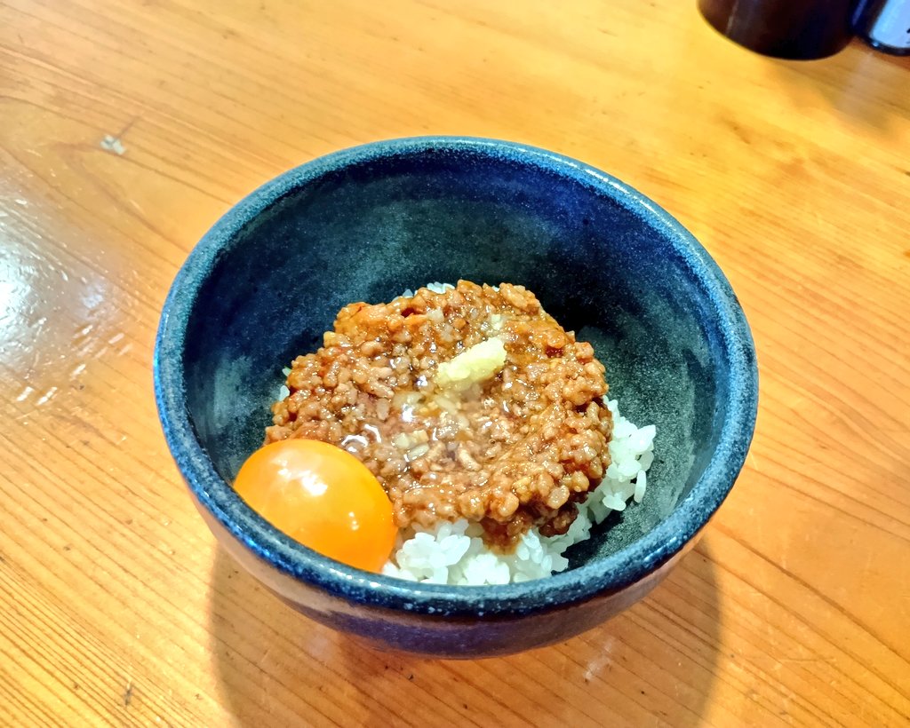 自家製拉麺 暖田。
 ワンタン煮干しそば(大盛り)
 台湾そぼろ丼
結局来てしまった最終日の見た目に😍常陸太田での煮干しｽｰﾌﾟと細麺が😍😍卵黄転げ落ちるほど鮮度良い台湾そぼろ丼も色々感謝しながら楽しくいただき😍😍😍
今日もｺﾞﾁｿｳｻﾏでしたm(_ _)m