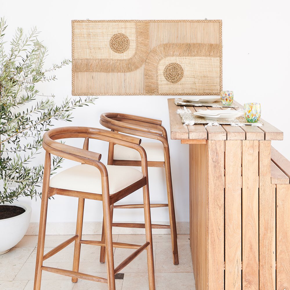 homeandsouldxb's tweet image. Elevate your space naturally and sustainably. Our high-quality wooden bar stools are crafted from sturdy, organic wood built to last. Durable, timeless, and full of soul. Perfect for kitchens, counters, and cozy corners.#ModernBarStools #BarStoolStyle #BarStoolGoals #WoodBarStool