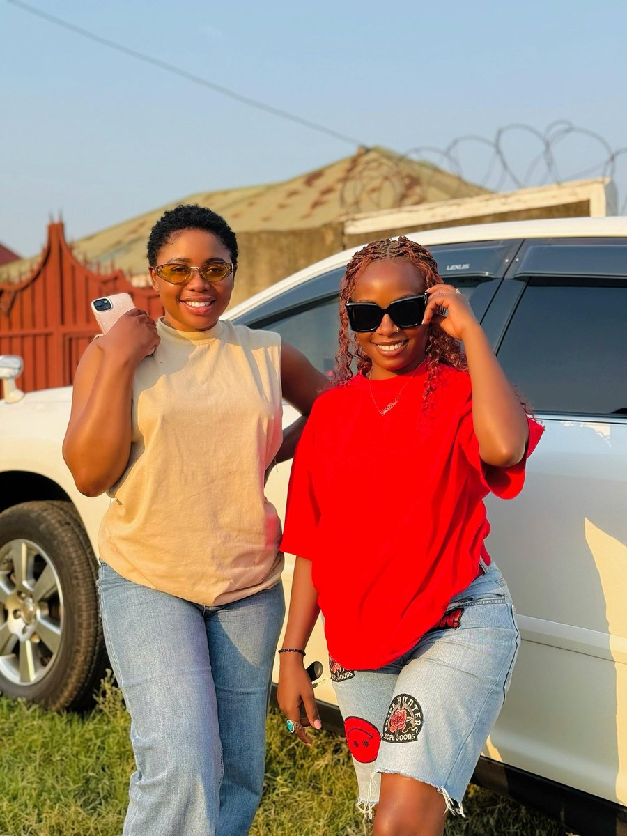 Kanyere bana mwali wabo Heli Baibe bakabasunzira e Sunday mbuyanga, ghenda wulebaye eshonyimbo shabo esihyaka okwa YouTube. 

Wukendibya iwamakola ndeke 🙏